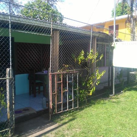 Cabinas Miss Miriam 1 托尔图格罗 外观 照片